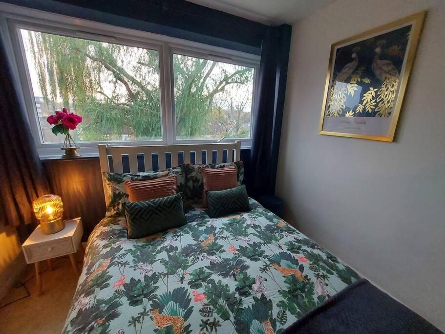 2 Bed Flat, Bounds Green, Piccadilly Line, London N11 Exteriör bild